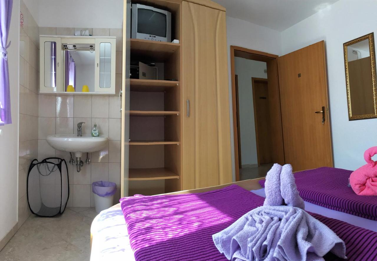 Pension Nina Umag Buitenkant foto