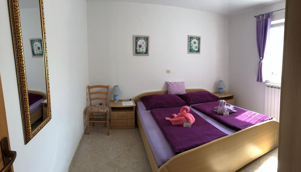 Pension Nina Umag Buitenkant foto