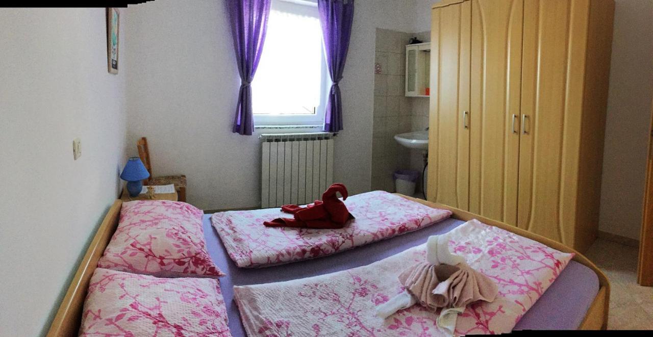 Pension Nina Umag Buitenkant foto