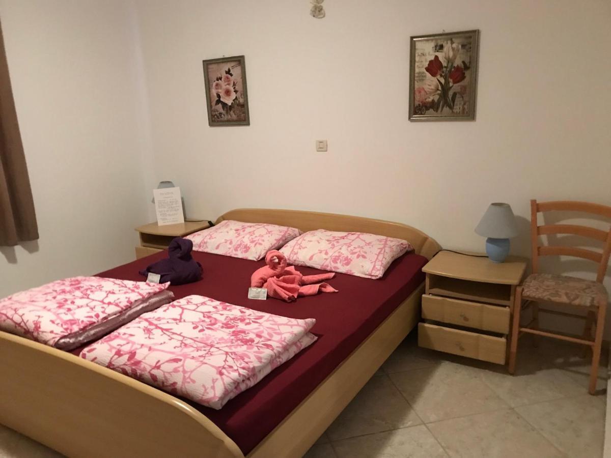 Pension Nina Umag Buitenkant foto